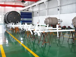محرض بتدفق محوري مبطن بطبقة من الـPTFE